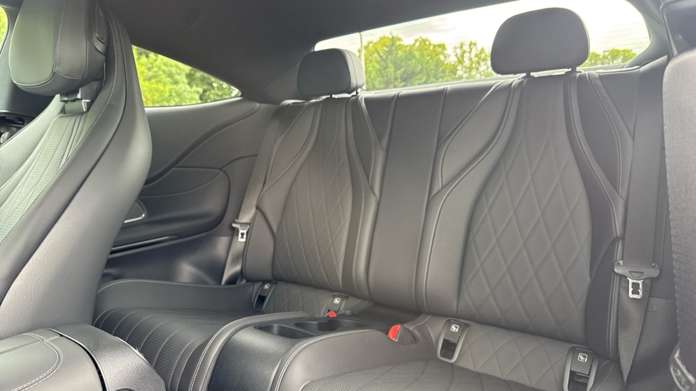 Mercedes-Benz Cle 300e Premier Edition 2dr 9G-Tronic Coupe - Image 16