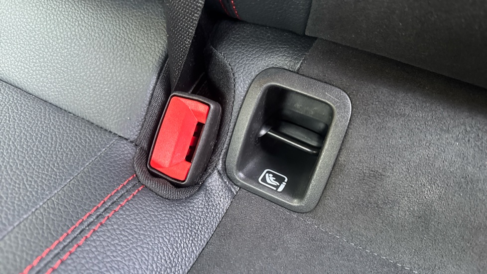 Mercedes-Benz A-Class A180 AMG Line Executive 5dr Auto Petrol Hatchback - Image 17