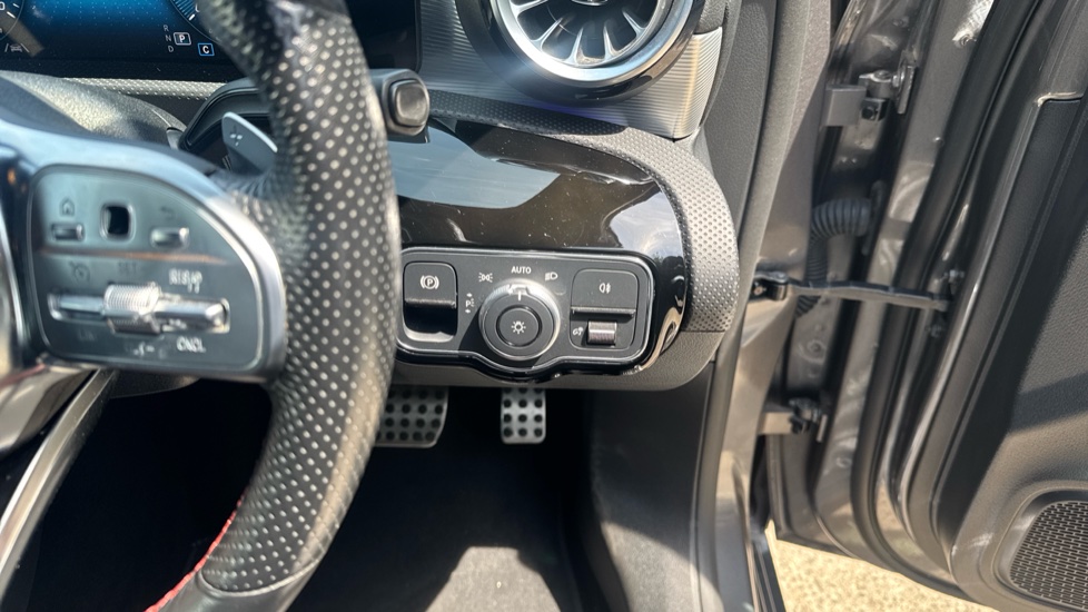 Mercedes-Benz A-Class A180 AMG Line Executive 5dr Auto Petrol Hatchback - Image 23