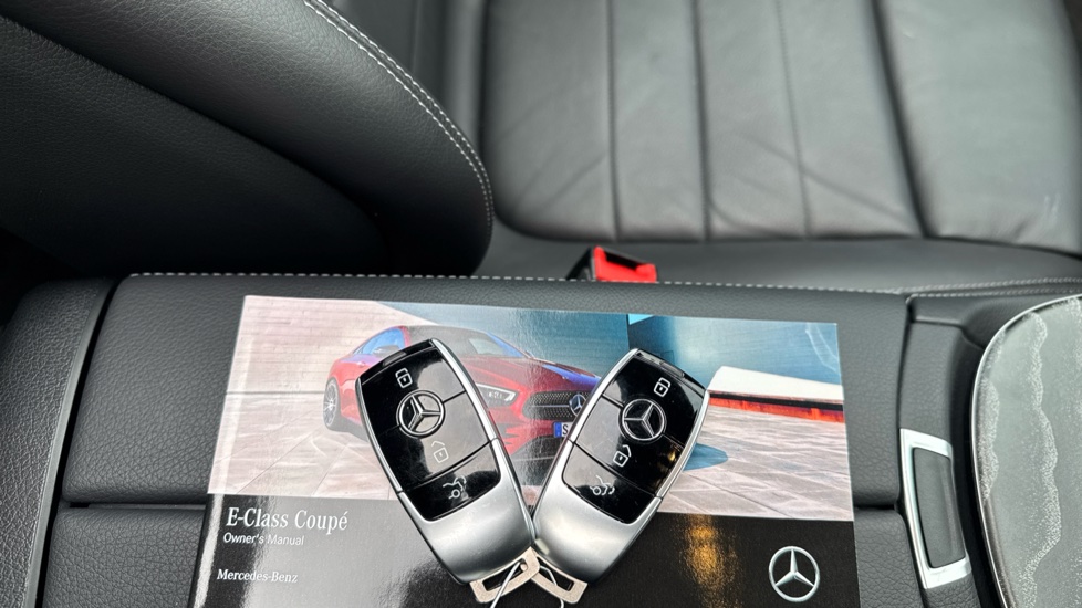 Mercedes-Benz E-Class E300 AMG Line Night Ed Premium Plus 2dr 9G-Tronic Petrol Coupe - Image 19