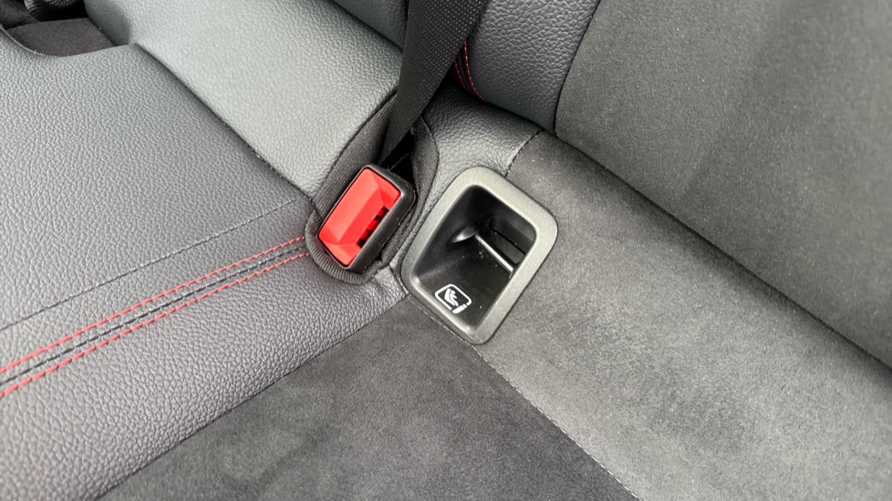 Mercedes-Benz A-Class A180 AMG Line Premium Plus 5dr Auto Petrol Hatchback - Image 17