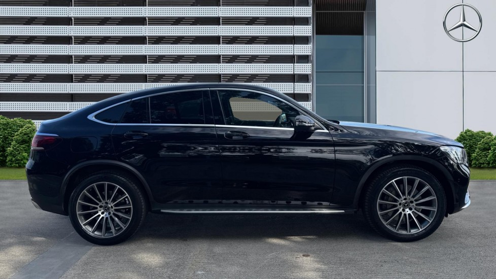Mercedes-Benz GLC Coupe GLC 300d 4Matic AMG Line Premium 5dr 9G-Tronic Diesel Estate - Image 5