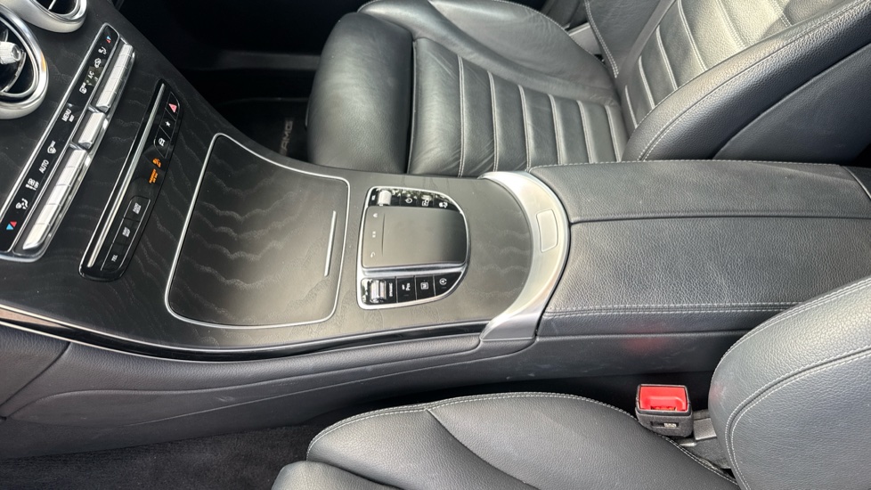 Mercedes-Benz GLC Coupe GLC 300d 4Matic AMG Line Premium 5dr 9G-Tronic Diesel Estate - Image 13