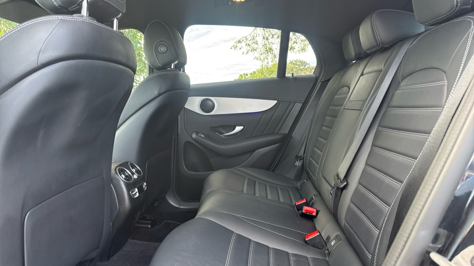 Mercedes-Benz GLC Coupe GLC 300d 4Matic AMG Line Premium 5dr 9G-Tronic Diesel Estate - Image 16