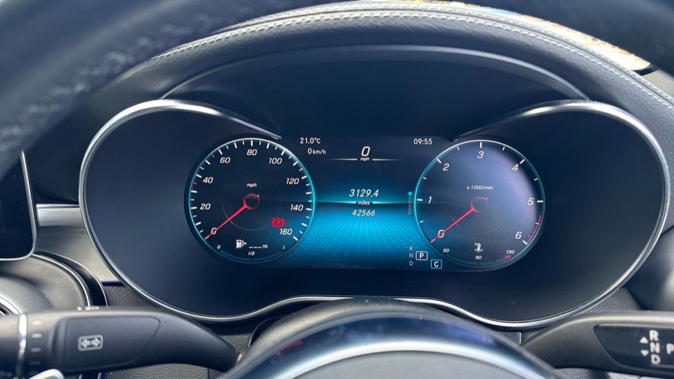 Mercedes-Benz GLC Coupe GLC 300d 4Matic AMG Line Premium 5dr 9G-Tronic Diesel Estate - Image 33