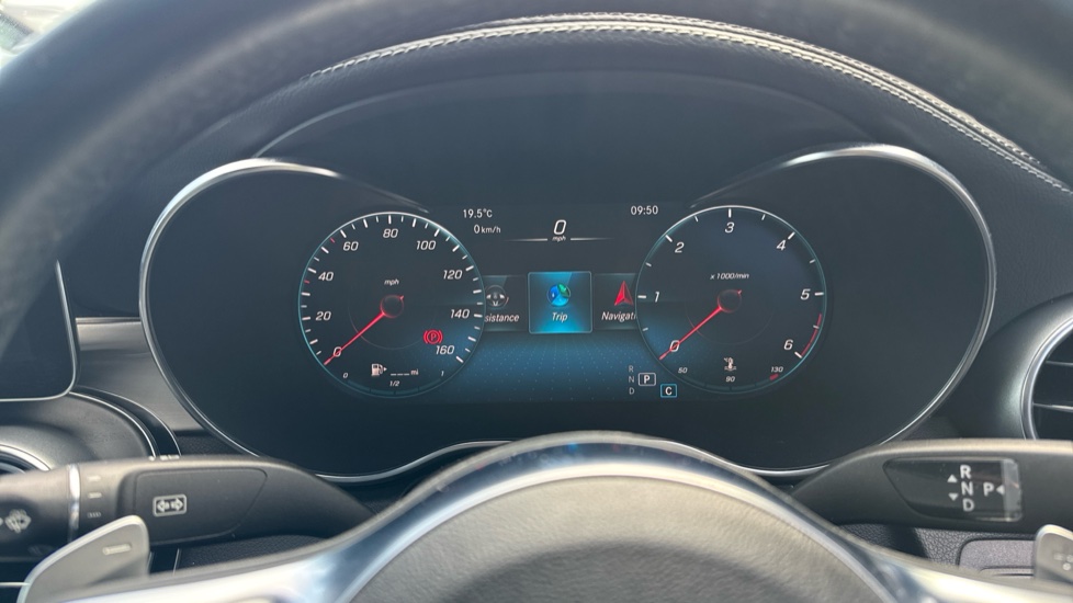 Mercedes-Benz GLC Coupe GLC 300d 4Matic AMG Line Premium 5dr 9G-Tronic Diesel Estate - Image 34