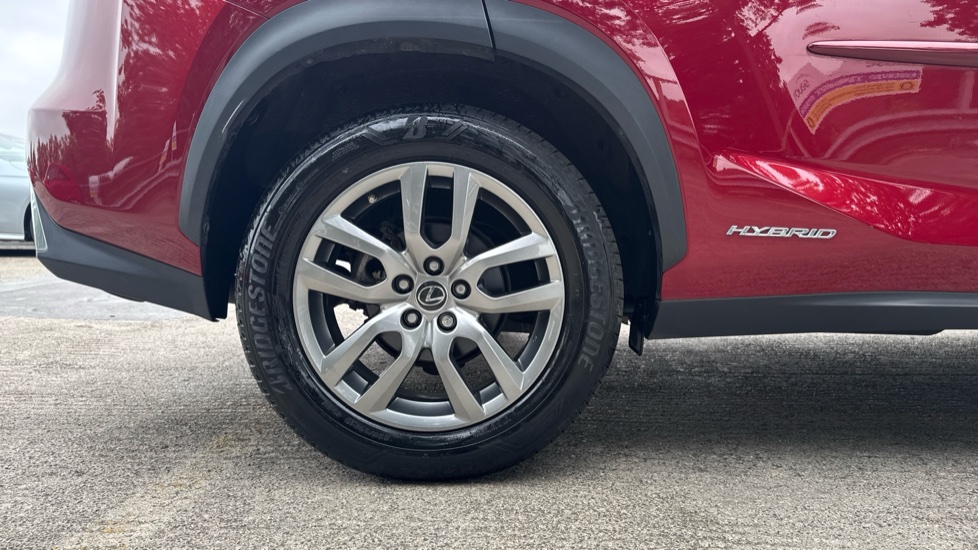 Lexus NX 300h 2.5 5dr CVT [8 Inch Nav] Hybrid Estate - Image 7