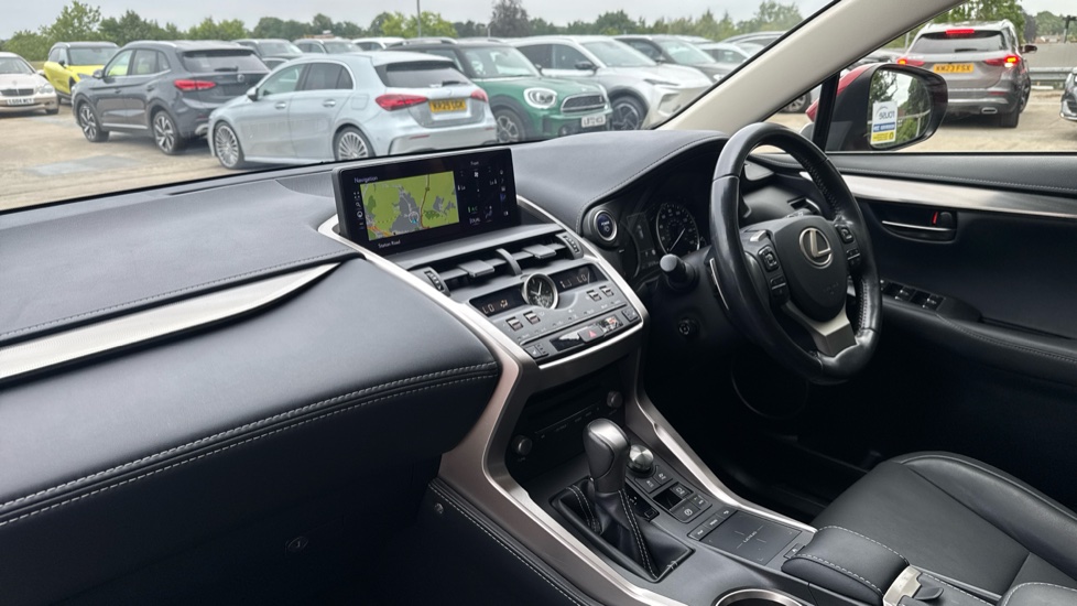 Lexus NX 300h 2.5 5dr CVT [8 Inch Nav] Hybrid Estate - Image 9