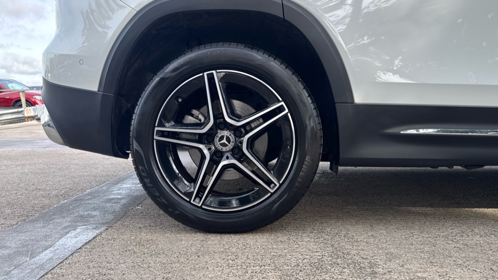 Mercedes-Benz GLB 200 AMG Line Premium 5dr 7G-Tronic Petrol Estate - Image 7