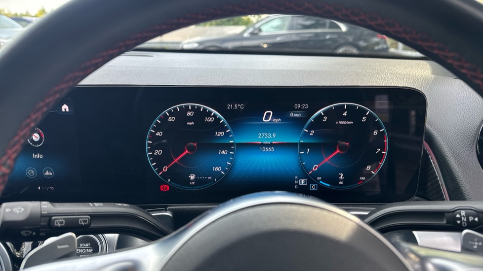 Mercedes-Benz GLB 200 AMG Line Premium 5dr 7G-Tronic Petrol Estate - Image 18