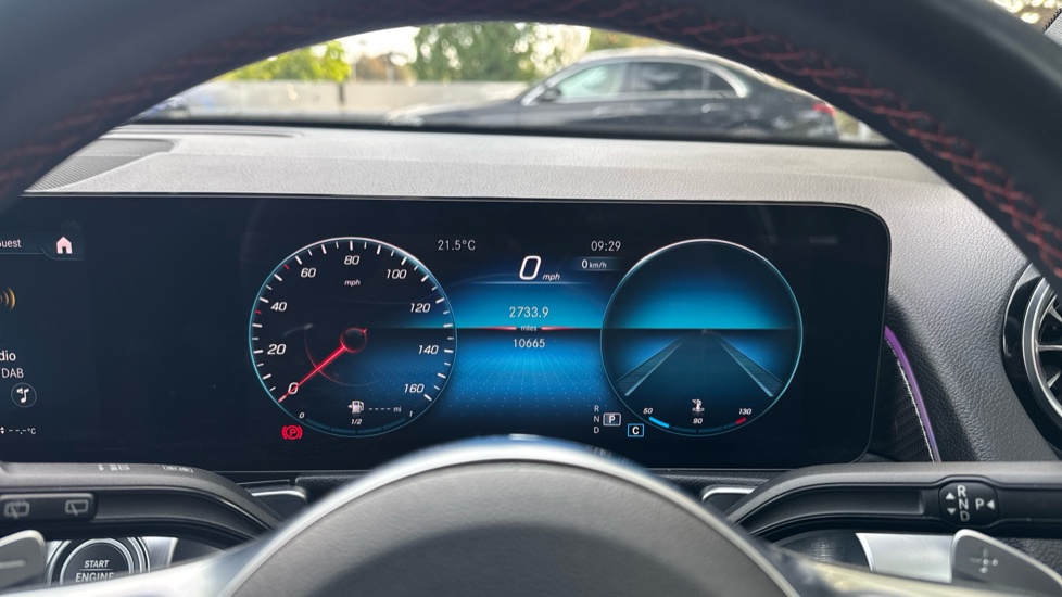 Mercedes-Benz GLB 200 AMG Line Premium 5dr 7G-Tronic Petrol Estate - Image 33