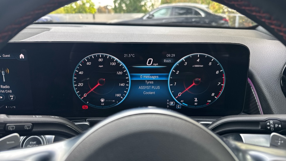 Mercedes-Benz GLB 200 AMG Line Premium 5dr 7G-Tronic Petrol Estate - Image 38