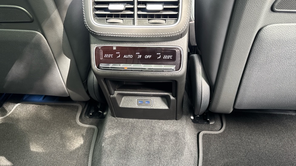 Mercedes-AMG GLE 53 4Matic+ Hybrid Night Ed Premium+ 5dr TCT Estate - Image 33