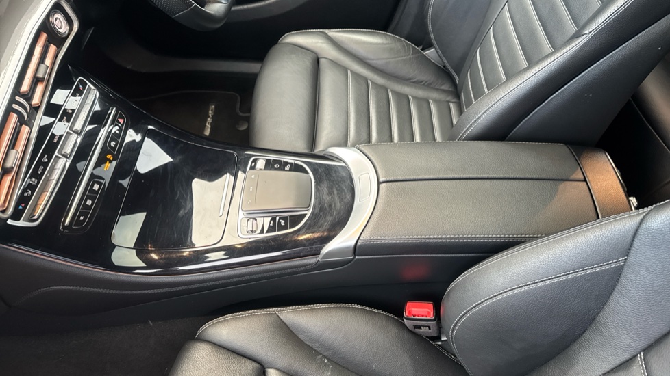 Mercedes-Benz EQC 400 300kW AMG Line Premium Plus 80kWh 5dr Auto Electric Estate - Image 13