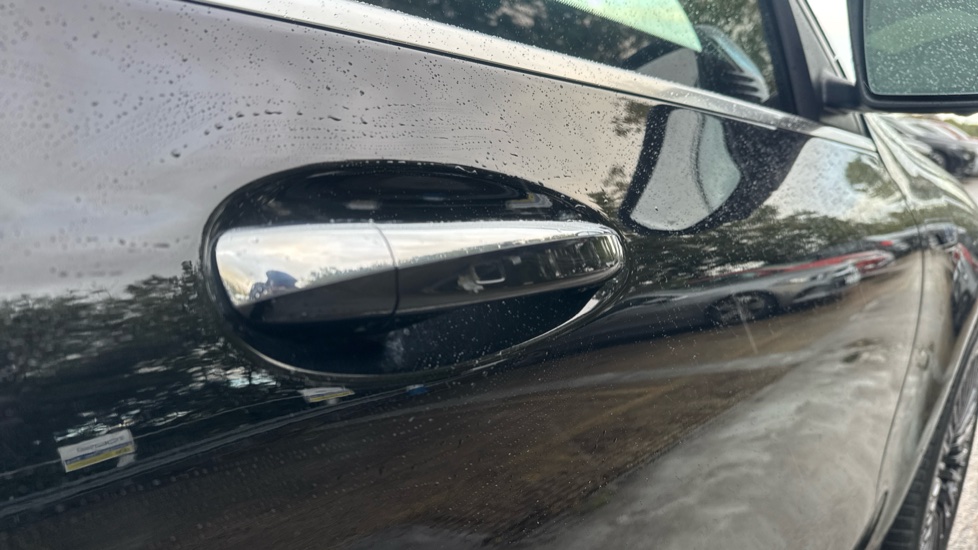 Mercedes-Benz EQC 400 300kW AMG Line Premium Plus 80kWh 5dr Auto Electric Estate - Image 25