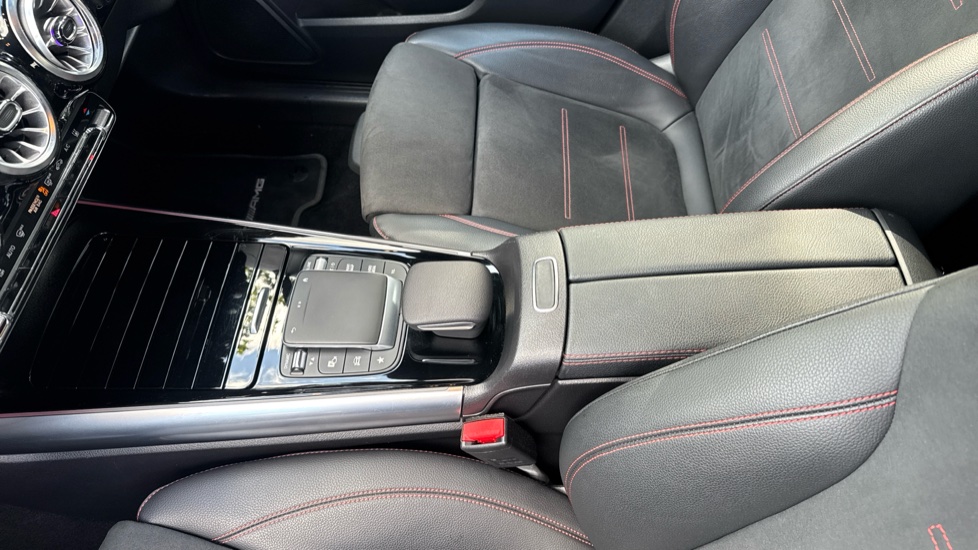 Mercedes-Benz Eqa 250 140kW AMG Line 66.5kWh 5dr Auto Electric Hatchback - Image 13