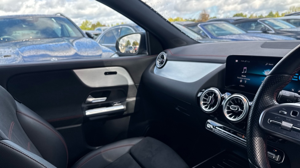 Mercedes-Benz Eqa 250 140kW AMG Line 66.5kWh 5dr Auto Electric Hatchback - Image 14