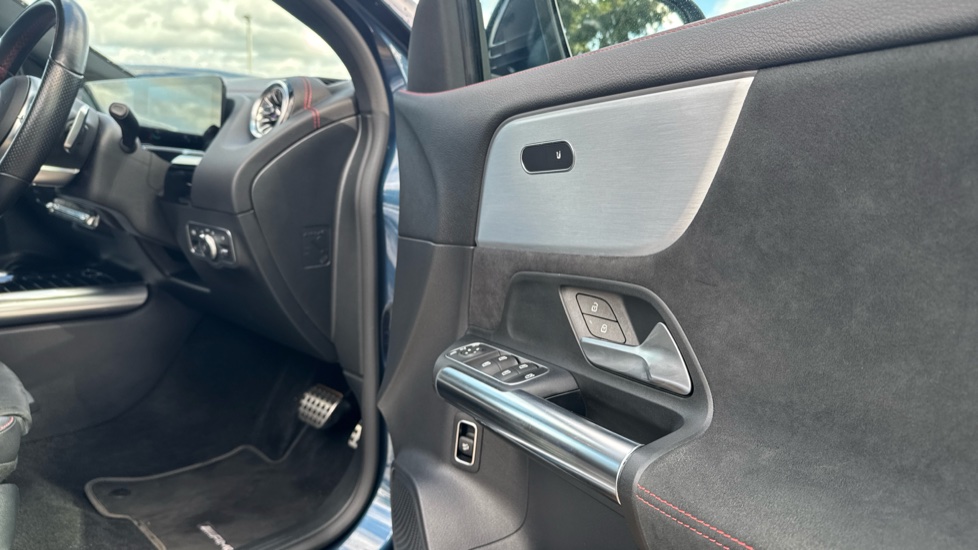 Mercedes-Benz Eqa 250 140kW AMG Line 66.5kWh 5dr Auto Electric Hatchback - Image 23