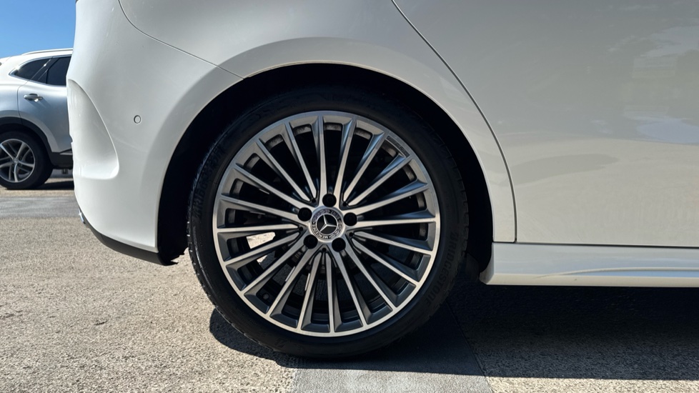 Mercedes-Benz B-Class B200d AMG Line Premium Plus 5dr Auto Diesel Hatchback - Image 7