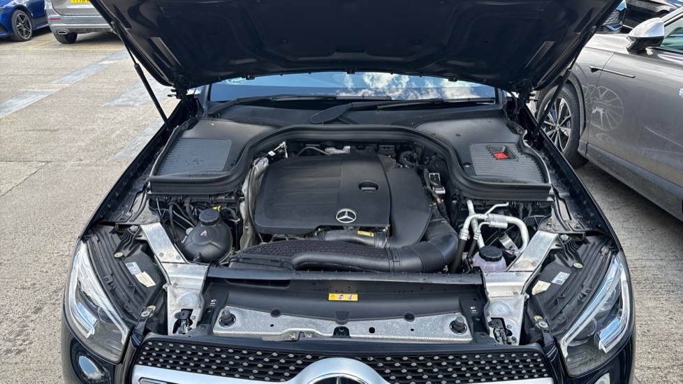 Mercedes-Benz GLC 300 4Matic AMG Line Premium 5dr 9G-Tronic Petrol Estate - Image 8