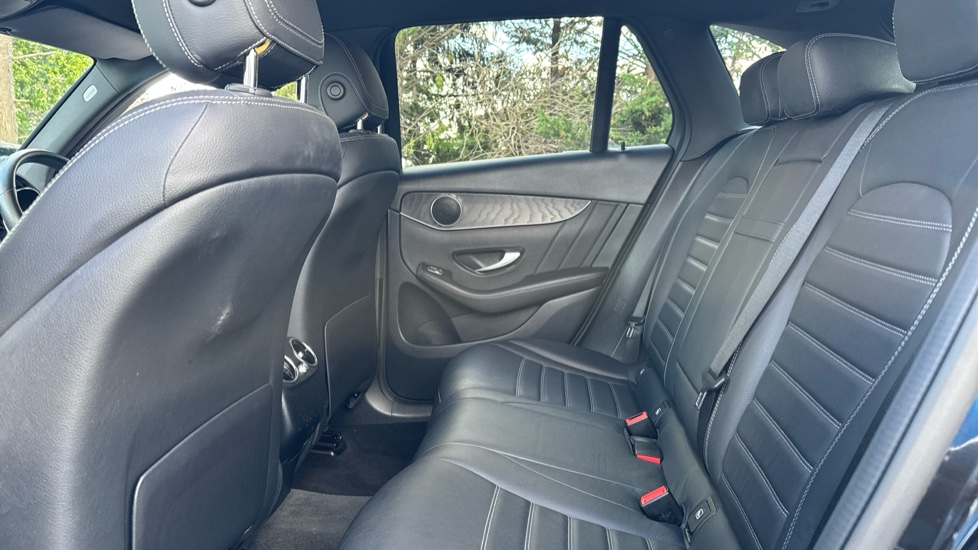 Mercedes-Benz GLC 300 4Matic AMG Line Premium 5dr 9G-Tronic Petrol Estate - Image 16