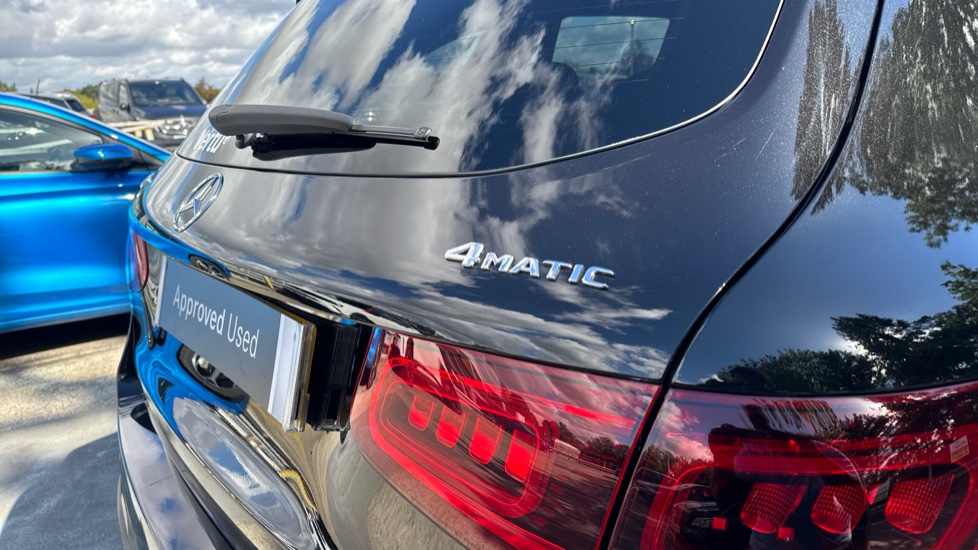 Mercedes-Benz GLC 300 4Matic AMG Line Premium 5dr 9G-Tronic Petrol Estate - Image 22
