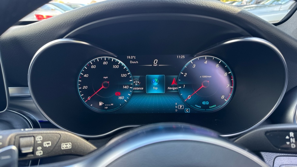 Mercedes-Benz GLC 300 4Matic AMG Line Premium 5dr 9G-Tronic Petrol Estate - Image 35