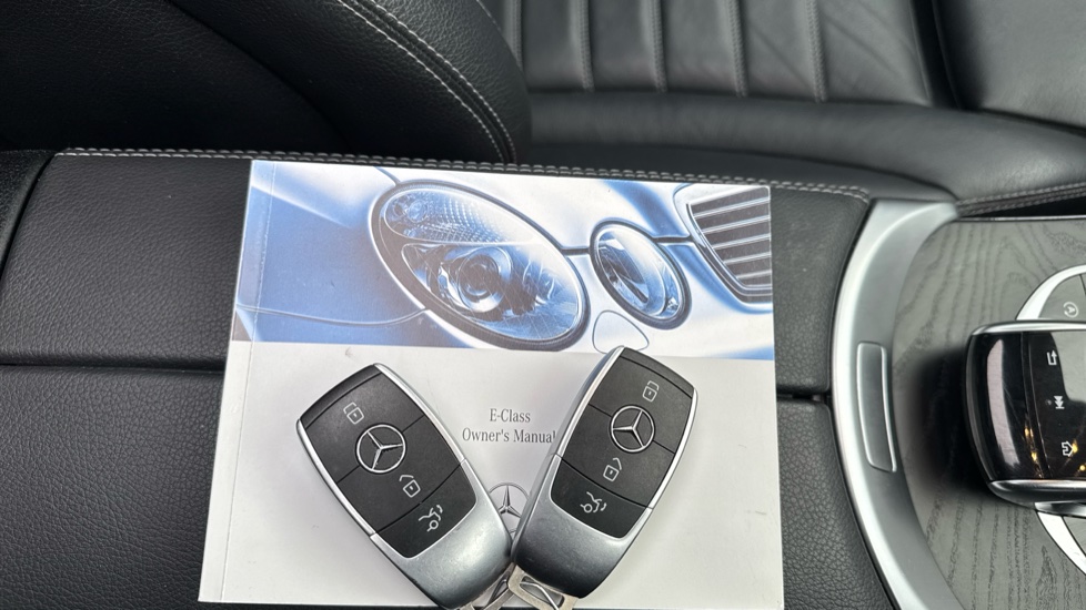 Mercedes-Benz C-Class C200 AMG Line Premium Plus 4dr 9G-Tronic Petrol Saloon - Image 19