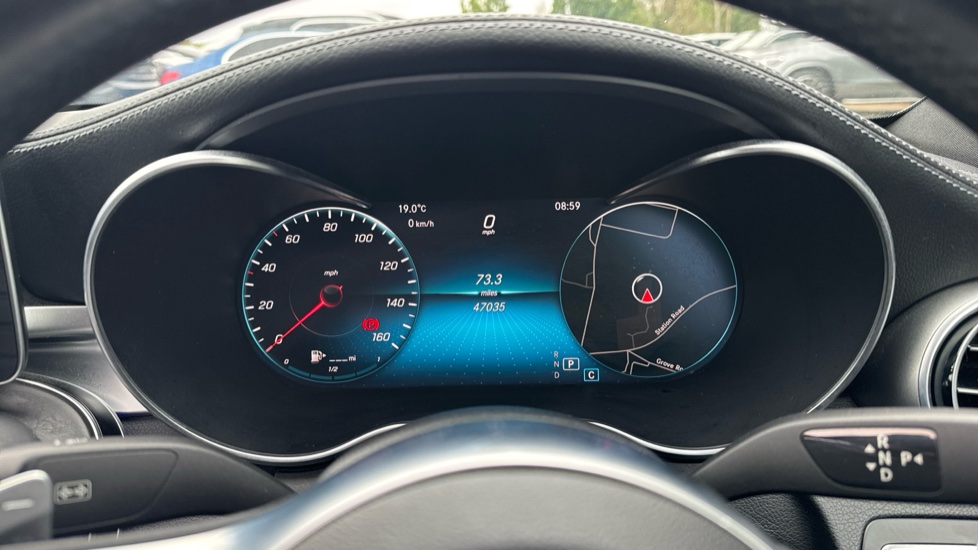 Mercedes-Benz C-Class C200 AMG Line Premium Plus 4dr 9G-Tronic Petrol Saloon - Image 31