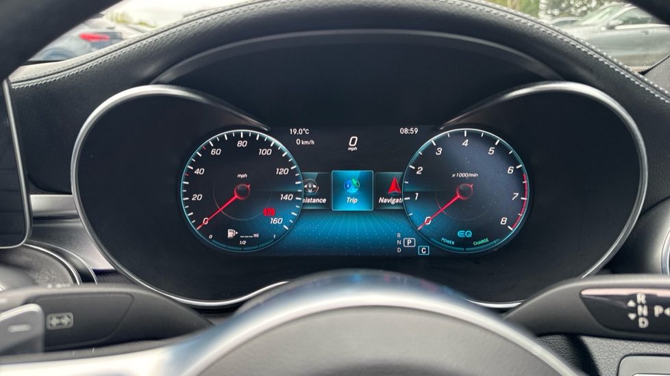 Mercedes-Benz C-Class C200 AMG Line Premium Plus 4dr 9G-Tronic Petrol Saloon - Image 32