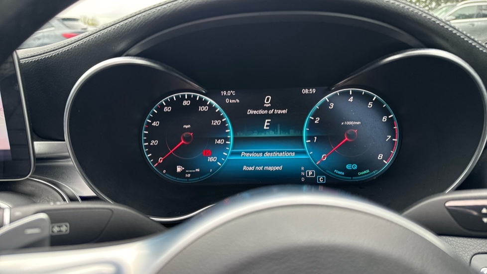 Mercedes-Benz C-Class C200 AMG Line Premium Plus 4dr 9G-Tronic Petrol Saloon - Image 33