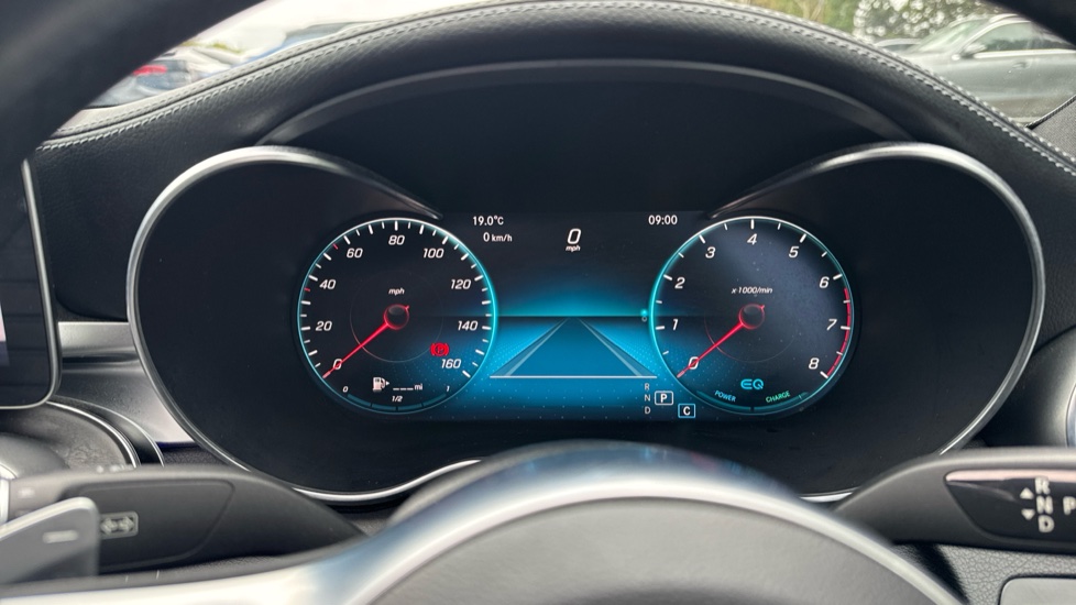 Mercedes-Benz C-Class C200 AMG Line Premium Plus 4dr 9G-Tronic Petrol Saloon - Image 34
