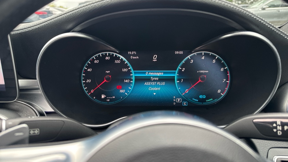 Mercedes-Benz C-Class C200 AMG Line Premium Plus 4dr 9G-Tronic Petrol Saloon - Image 35