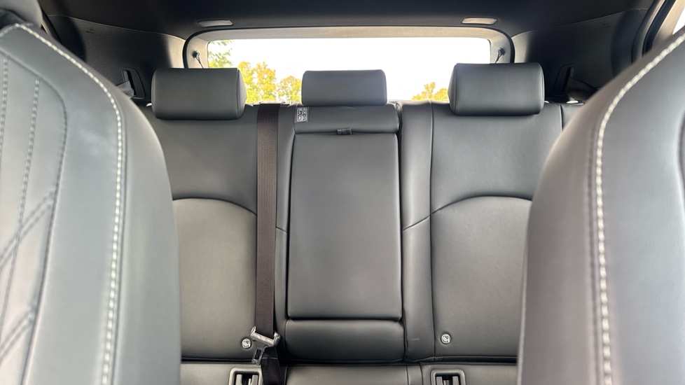 Lexus UX 250h 2.0 F-Sport Design 5dr CVT Hybrid Hatchback - Image 15
