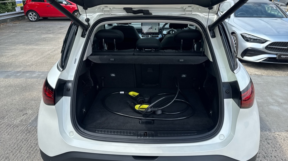 smart Hashtag 1 200kW Pro + 66kWh 5dr Auto Electric Hatchback - Image 4