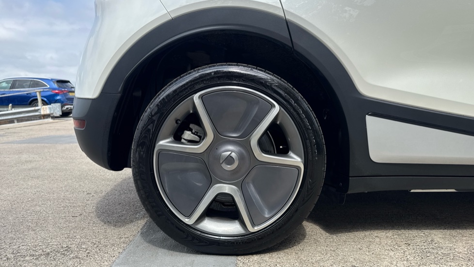 smart Hashtag 1 200kW Pro + 66kWh 5dr Auto Electric Hatchback - Image 7
