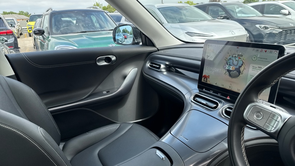 smart Hashtag 1 200kW Pro + 66kWh 5dr Auto Electric Hatchback - Image 14