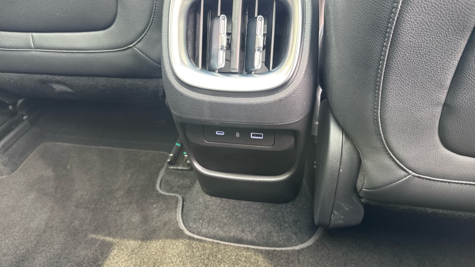 smart Hashtag 1 200kW Pro + 66kWh 5dr Auto Electric Hatchback - Image 33