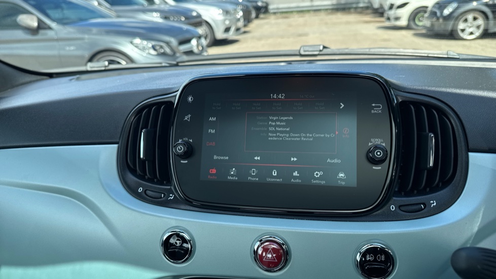 Fiat 500 1.0 Mild Hybrid Dolcevita [Part Leather] 3dr Petrol Hatchback - Image 12