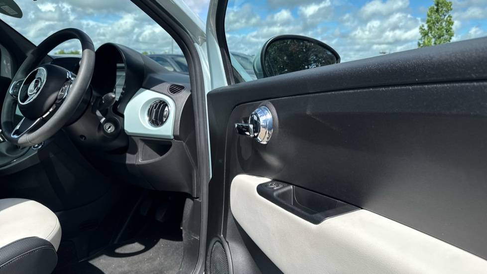 Fiat 500 1.0 Mild Hybrid Dolcevita [Part Leather] 3dr Petrol Hatchback - Image 23