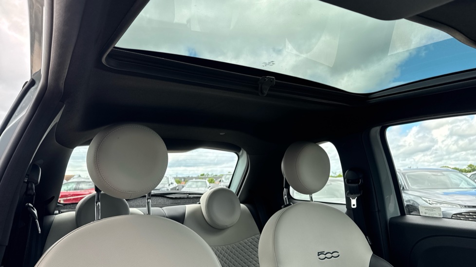 Fiat 500 1.0 Mild Hybrid Dolcevita [Part Leather] 3dr Petrol Hatchback - Image 27