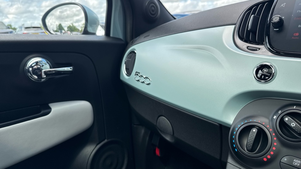 Fiat 500 1.0 Mild Hybrid Dolcevita [Part Leather] 3dr Petrol Hatchback - Image 32