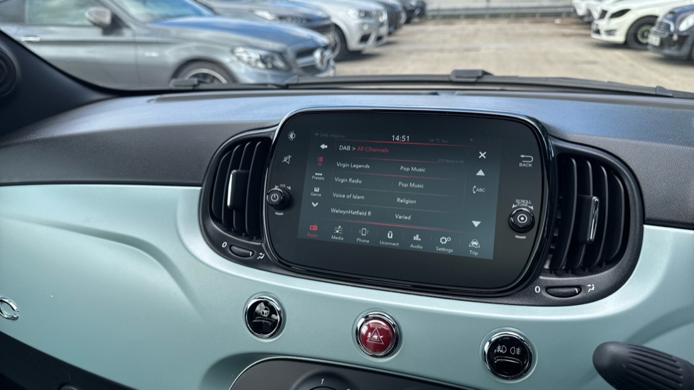 Fiat 500 1.0 Mild Hybrid Dolcevita [Part Leather] 3dr Petrol Hatchback - Image 35