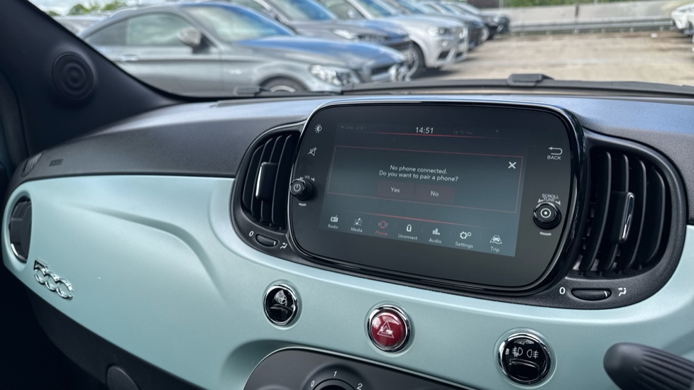 Fiat 500 1.0 Mild Hybrid Dolcevita [Part Leather] 3dr Petrol Hatchback - Image 37