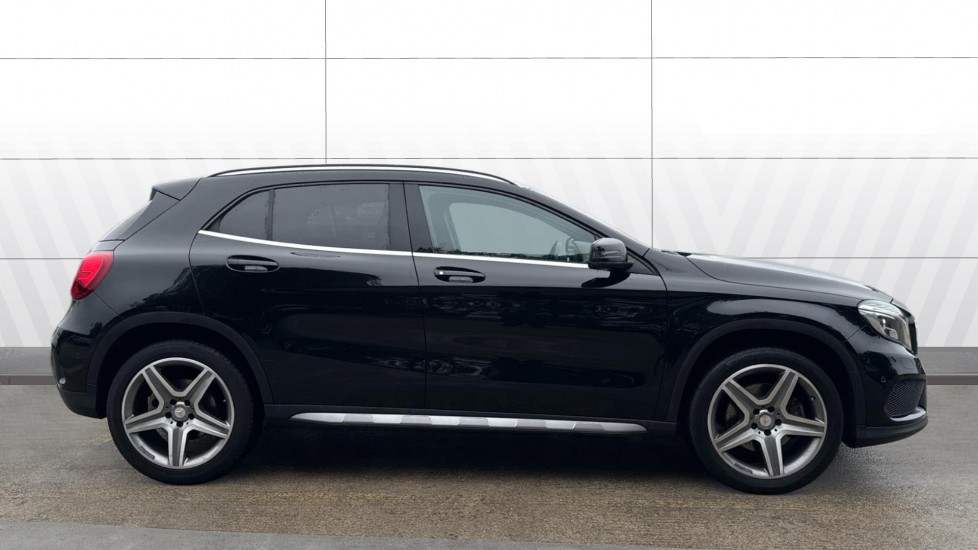 Mercedes-Benz GLA 250 4Matic AMG Line 5dr Auto [Premium] Petrol Hatchback - Image 5