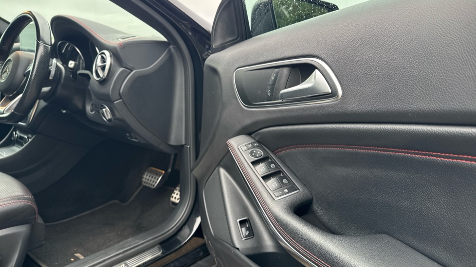 Mercedes-Benz GLA 250 4Matic AMG Line 5dr Auto [Premium] Petrol Hatchback - Image 24