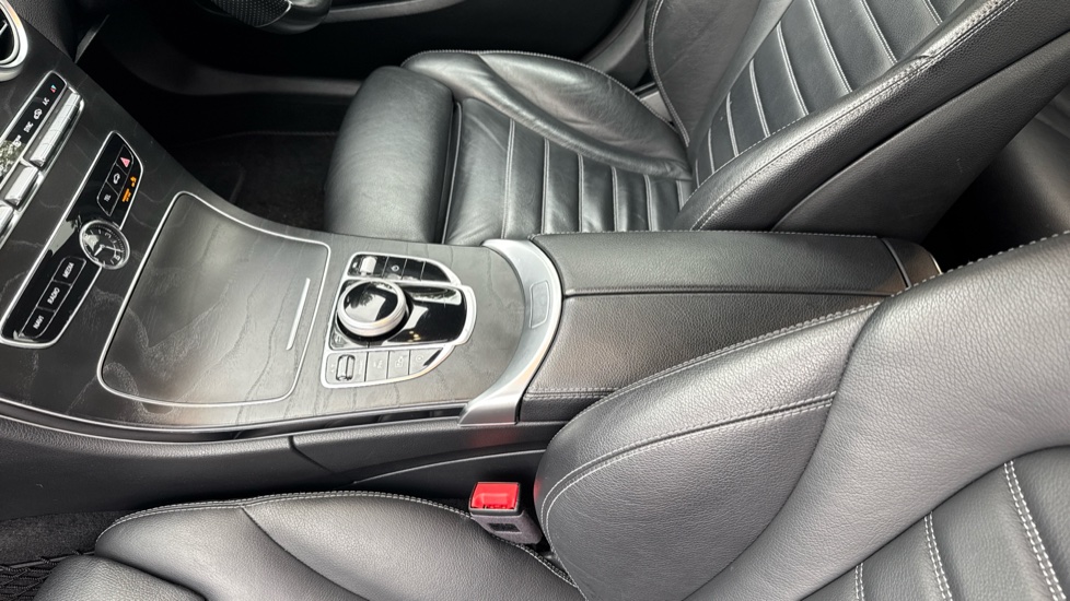Mercedes-Benz C-Class C300 AMG Line Edition 4dr 9G-Tronic Petrol Saloon - Image 13