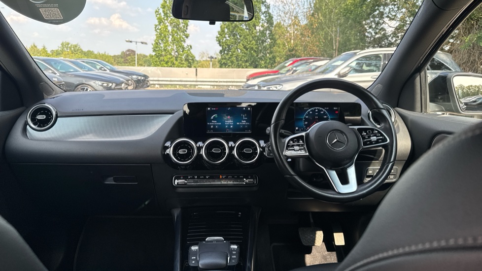 Mercedes-Benz GLA 200 Sport 5dr Auto Petrol Hatchback - Image 10