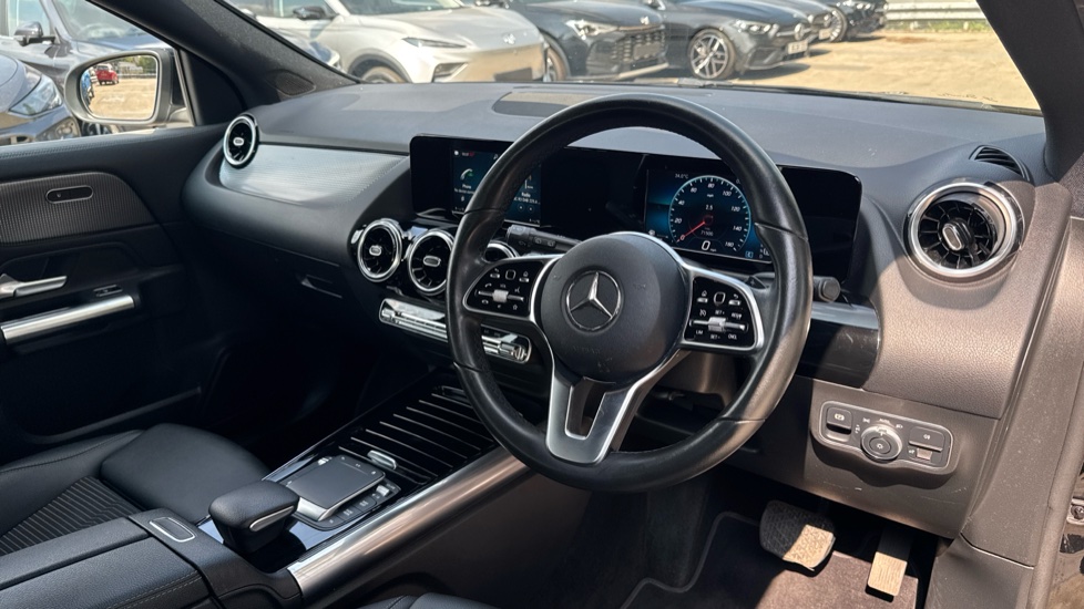 Mercedes-Benz GLA 200 Sport 5dr Auto Petrol Hatchback - Image 11