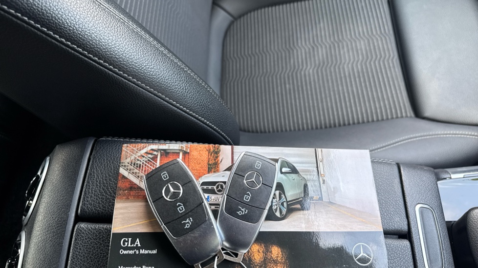 Mercedes-Benz GLA 200 Sport 5dr Auto Petrol Hatchback - Image 19